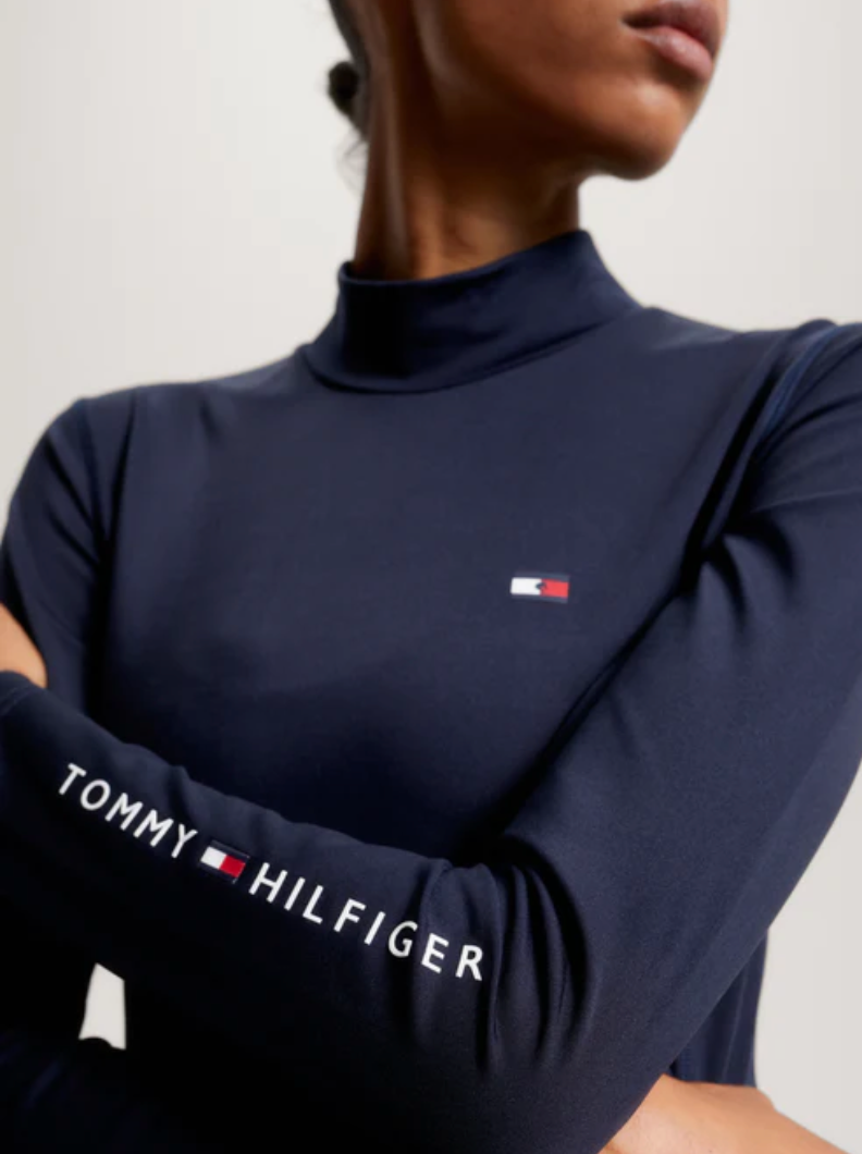 Polo de la marque Tommy Hilfiger de couleur Bleu Marine pour homme